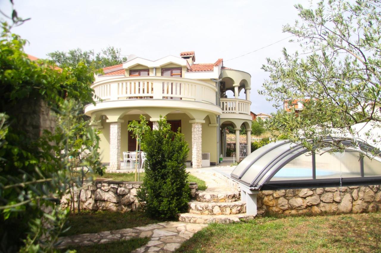 Вилла Lusi House Свети-Филип-и-Яков Экстерьер фото