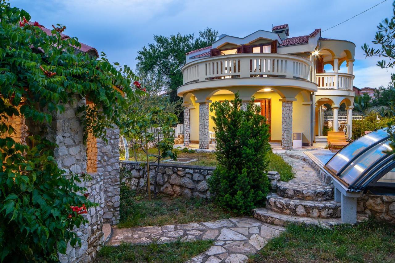 Вилла Lusi House Свети-Филип-и-Яков Экстерьер фото