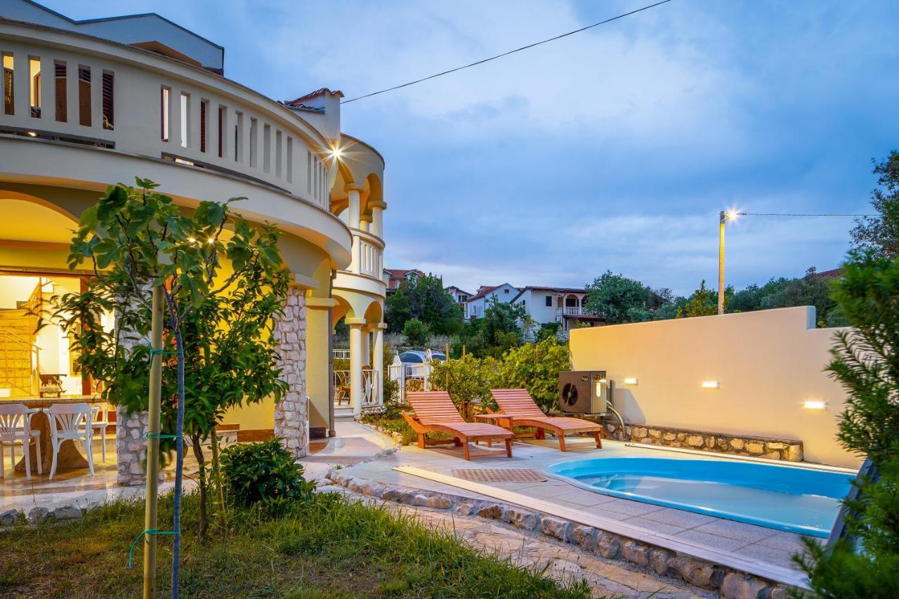 Вилла Lusi House Свети-Филип-и-Яков Экстерьер фото