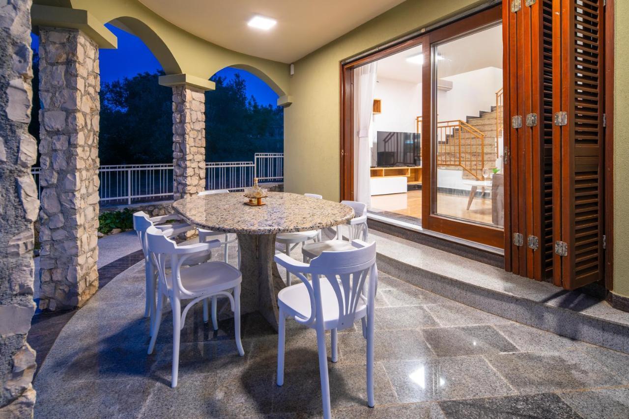 Вилла Lusi House Свети-Филип-и-Яков Экстерьер фото